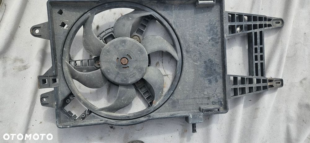 Obudowa wentylator chłodnicy Fiat Punto II 1,2 b 2000r 823700600 - 4