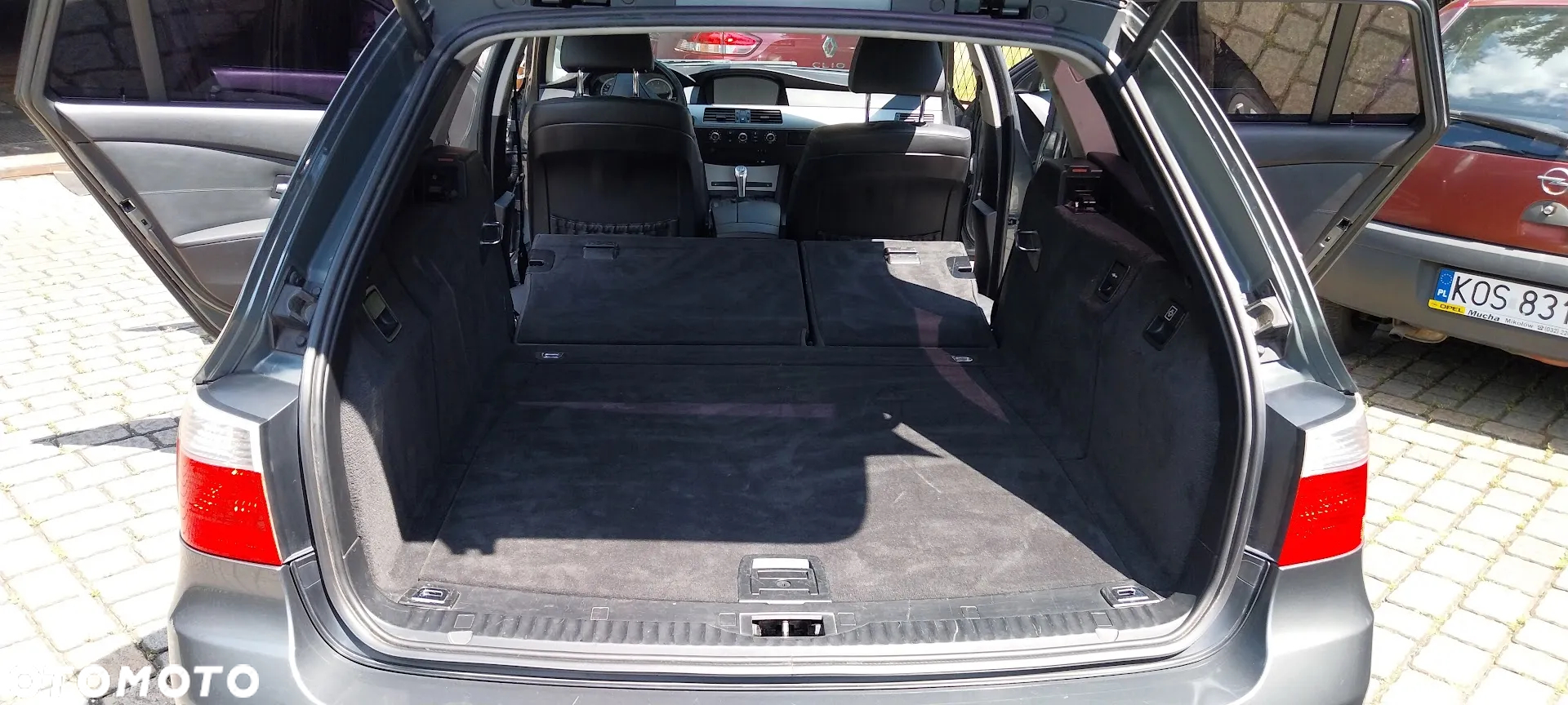 BMW Seria 5 523i - 26