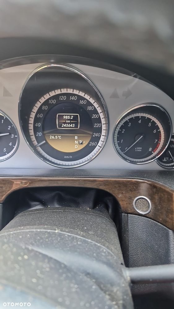 Mercedes-Benz Klasa E 350 4-Matic Classic - 21
