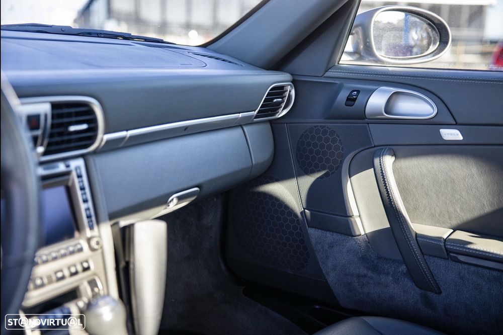 Porsche 911 (997) Carrera S - 17