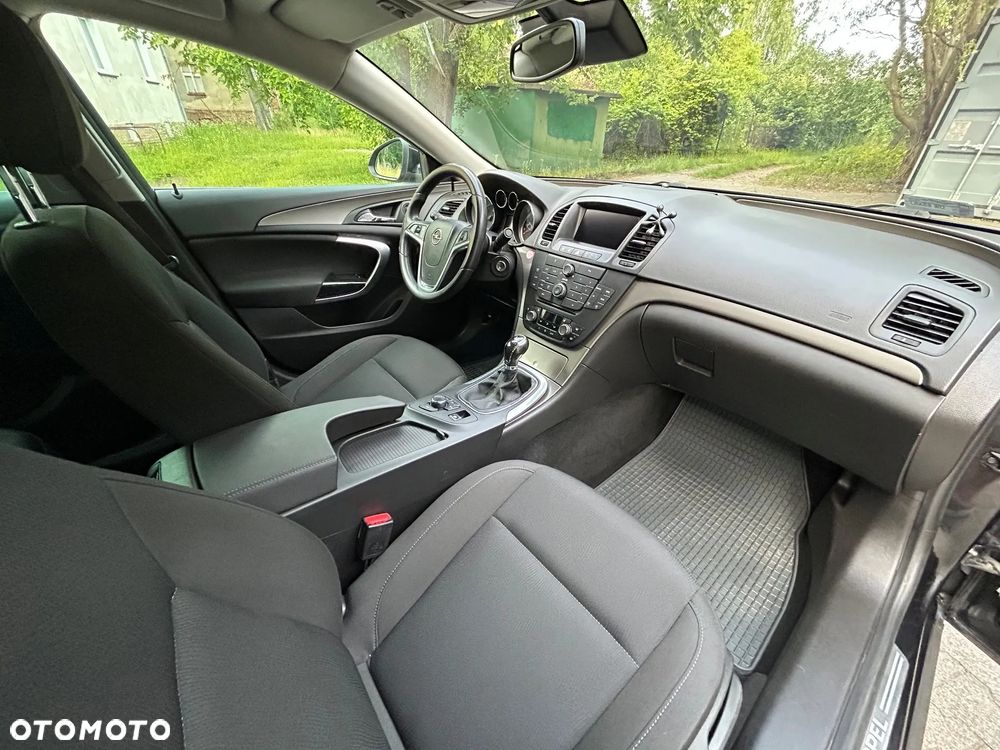 Opel Insignia 2.0 CDTI - 10