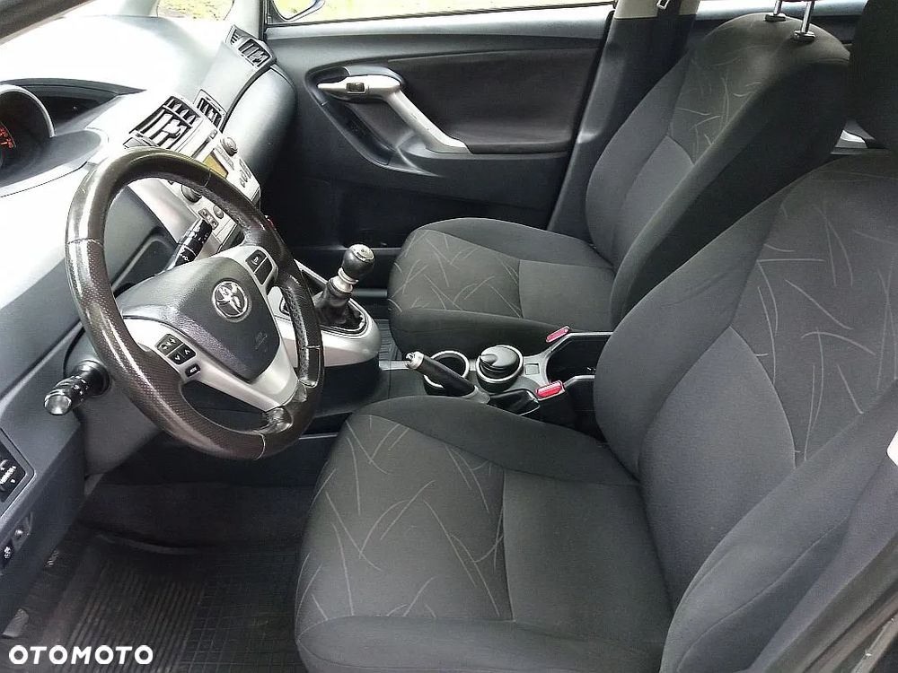 Toyota Verso 1.6 Sprint - 10