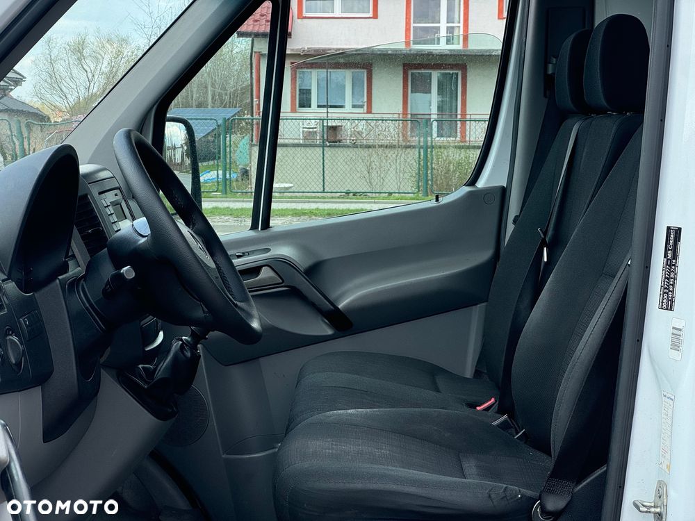 Mercedes-Benz Sprinter - 6