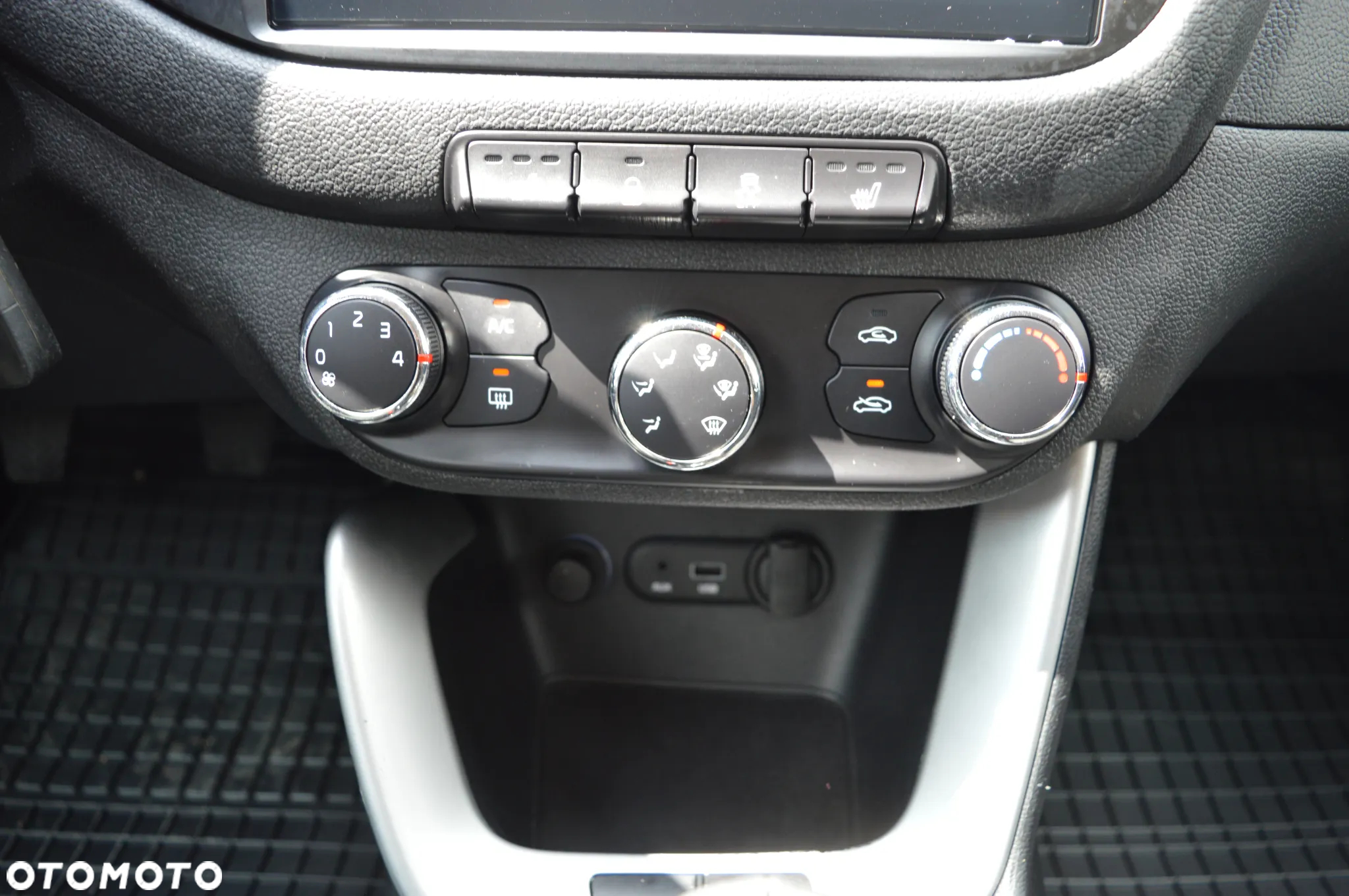 Kia Ceed 1.6 GDI Dream-Team Edition - 15