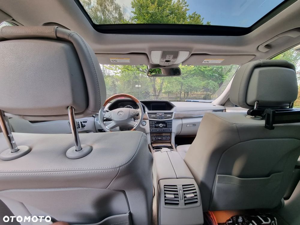 Mercedes-Benz Klasa E 350 4-Matic Elegance - 9