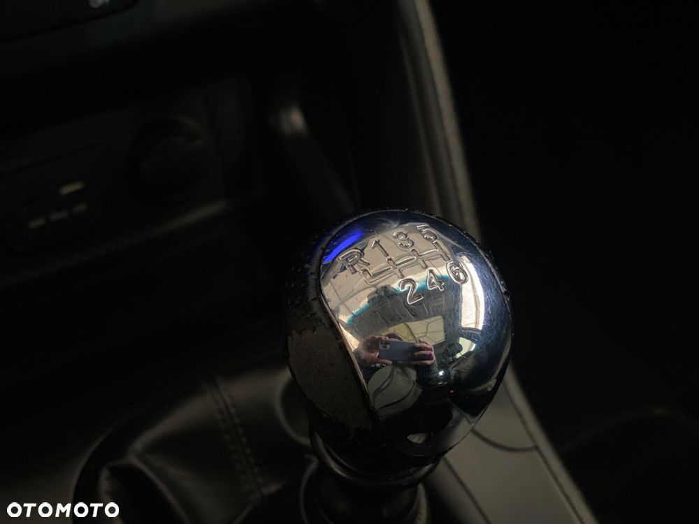 Hyundai ix35 1.7 CRDi Premium 2WD - 35