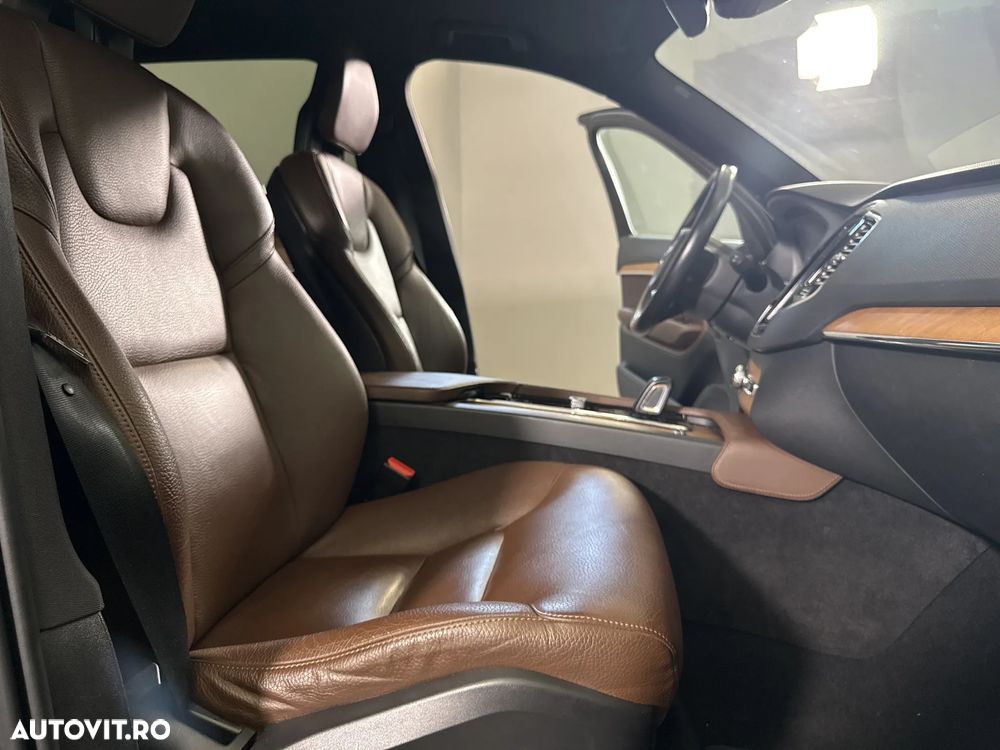 Volvo XC 90 - 12