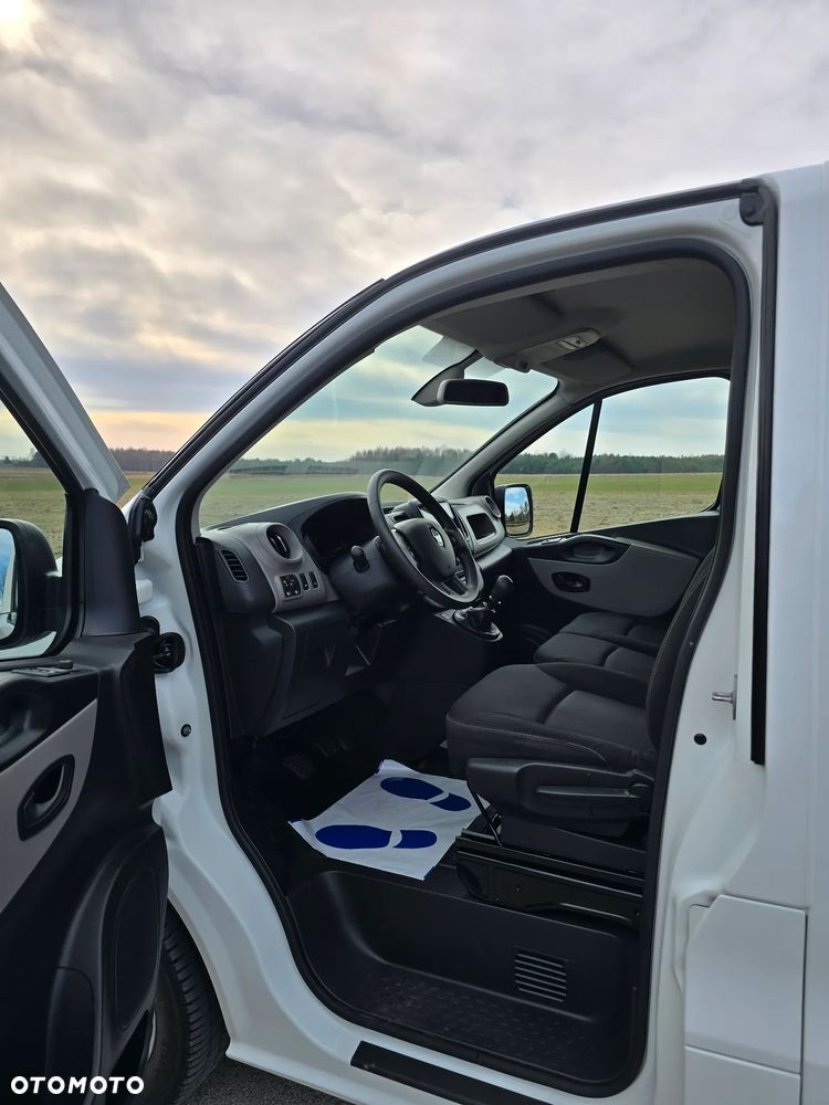 Renault Trafic - 26
