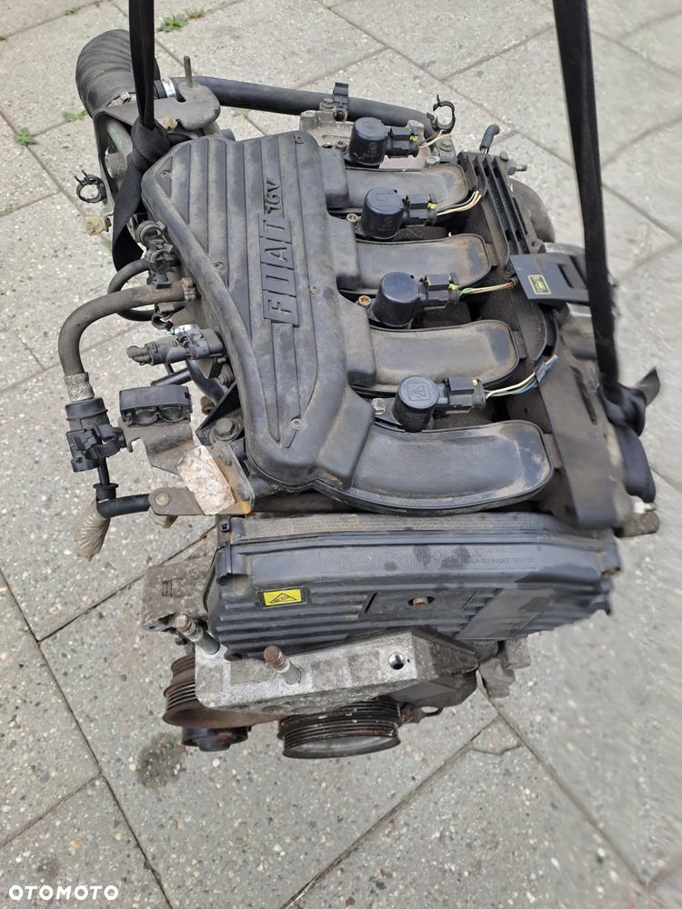 Fiat Bravo Doblo Stilo 1.6 16V silnik kompletny kod 182B6000 - 1