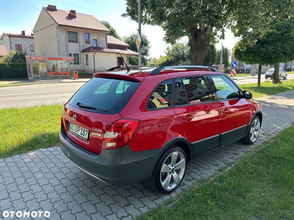 Skoda Fabia 1.2 TSI Scout - 9