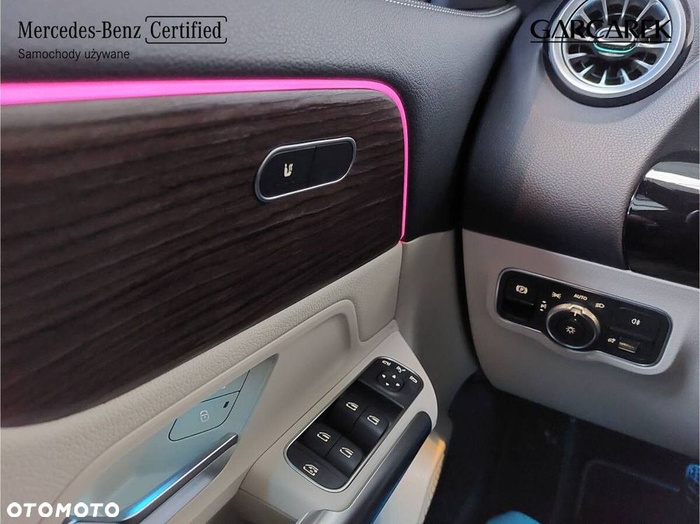 Mercedes-Benz GLA 200 d Progressive - 13