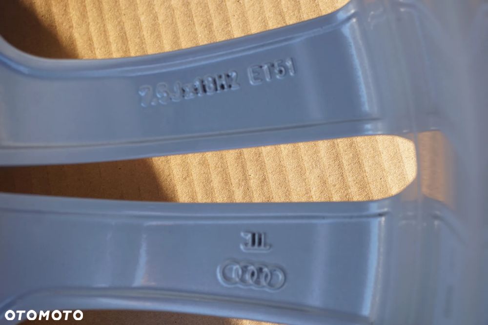 Audi 5x112 18 7,5J et51 8V0601025 BL - 11