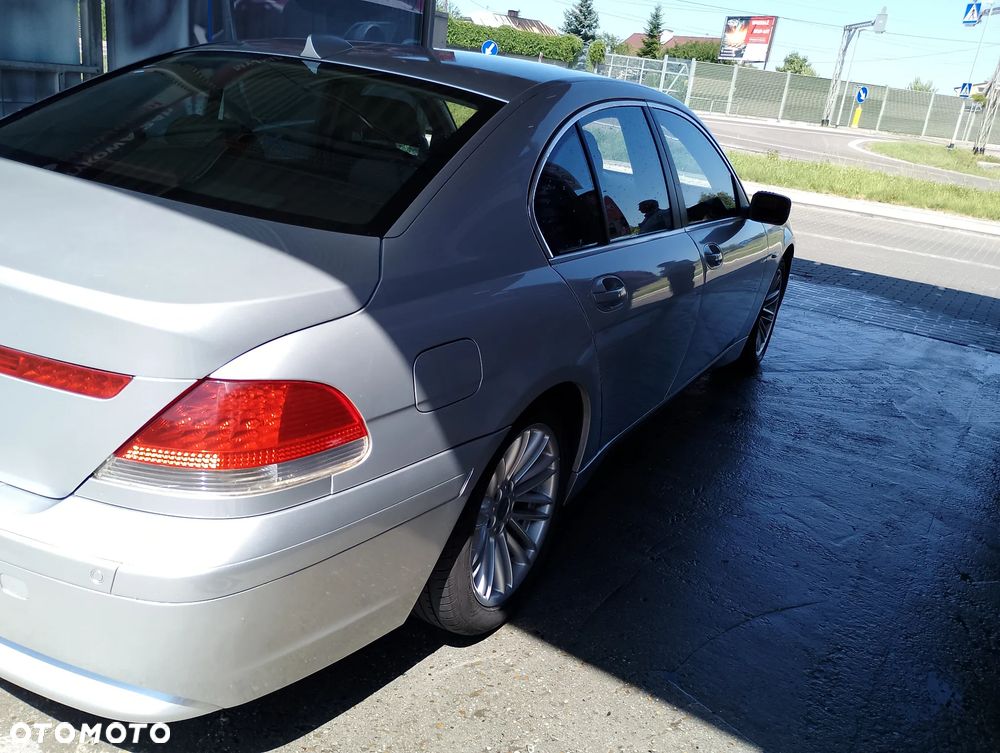 BMW Seria 7 - 17