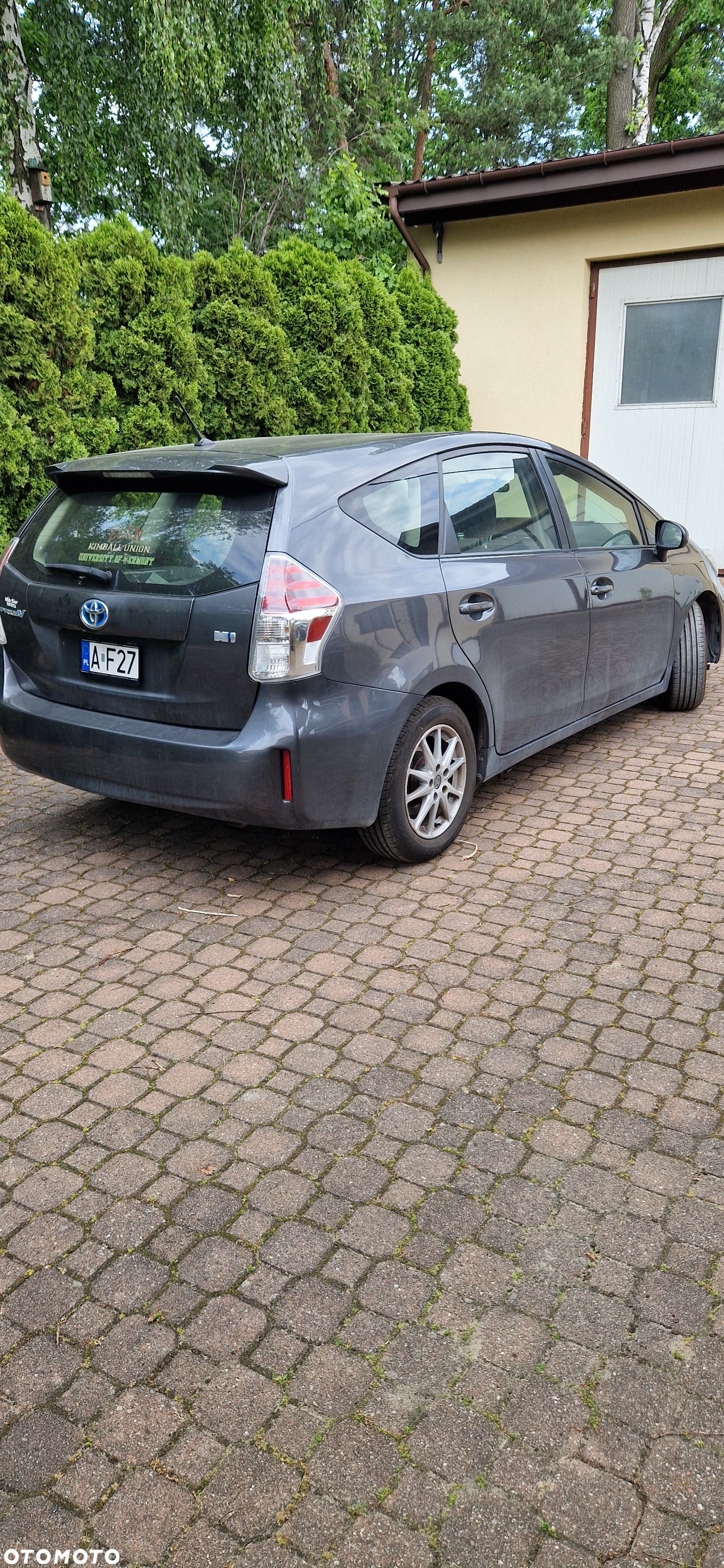 Toyota Prius+ (Hybrid) Comfort - 2