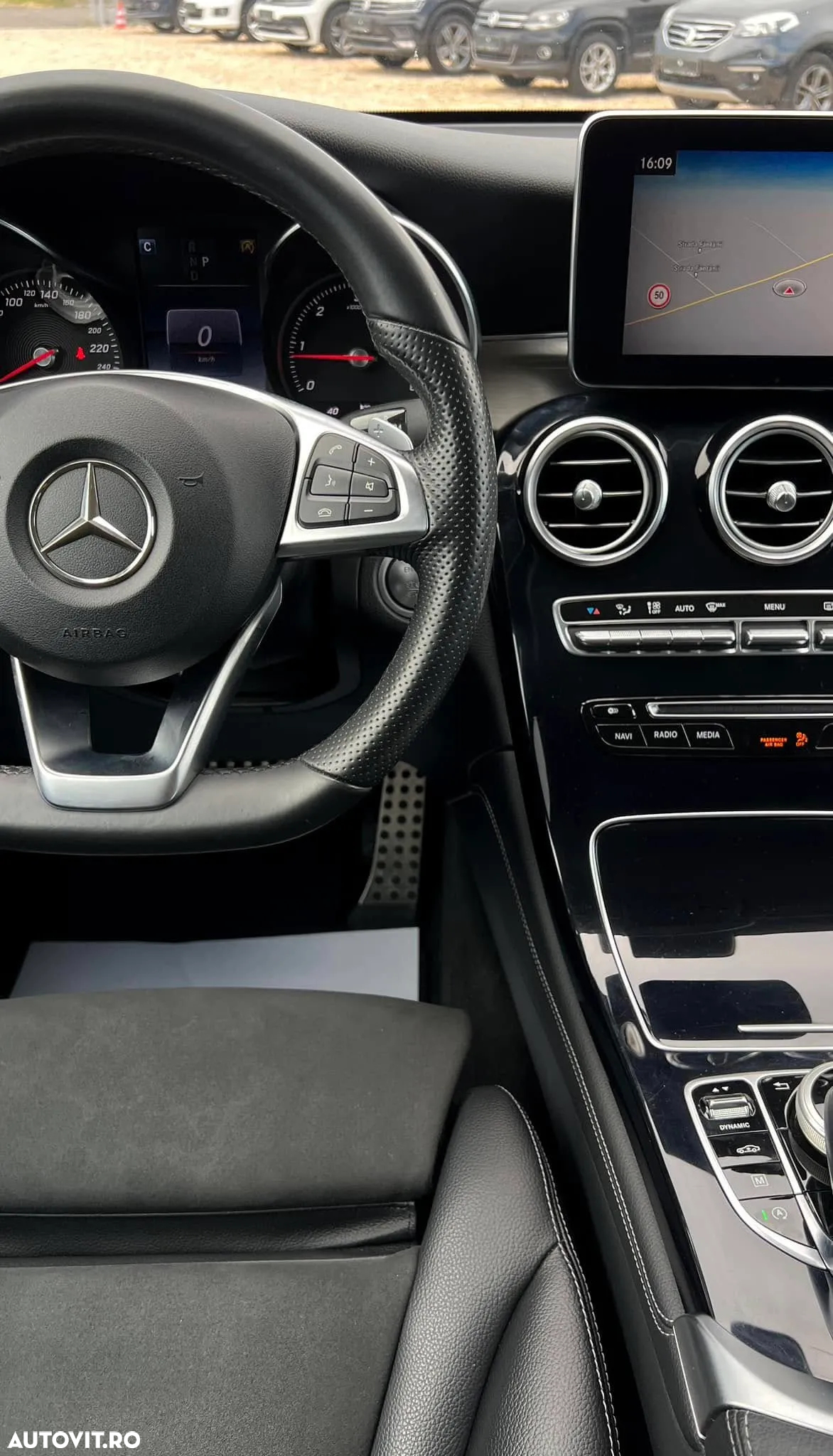 Mercedes-Benz GLC 250 d 4MATIC - 23