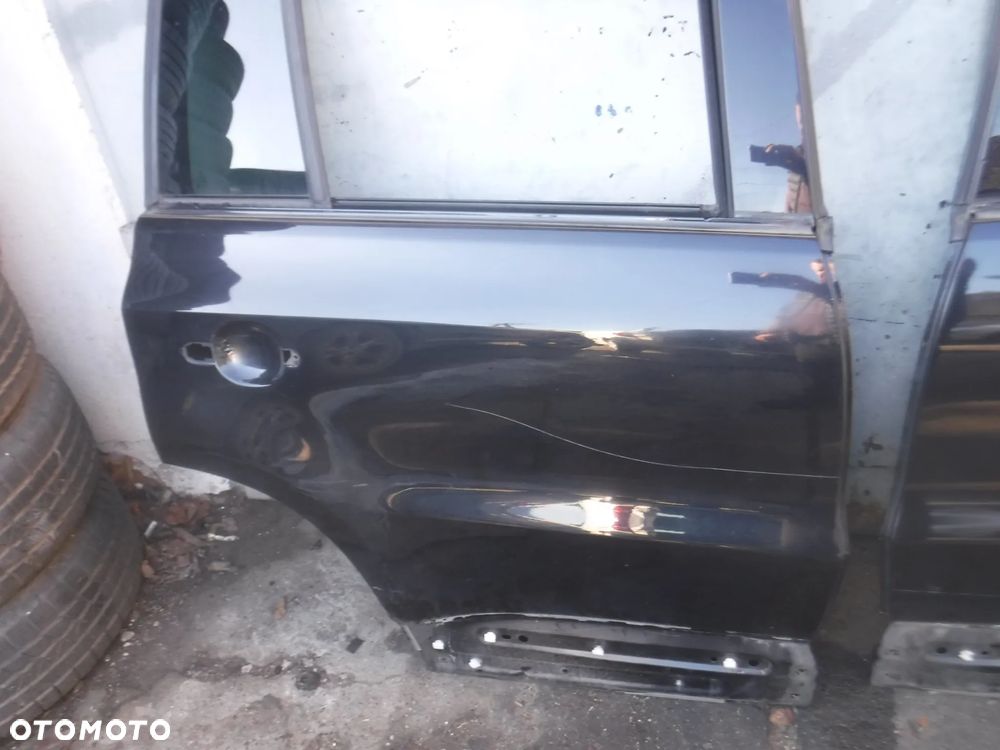 Vw Tiguan I 5N drzwi prawe tyl   bez rdzy - 3