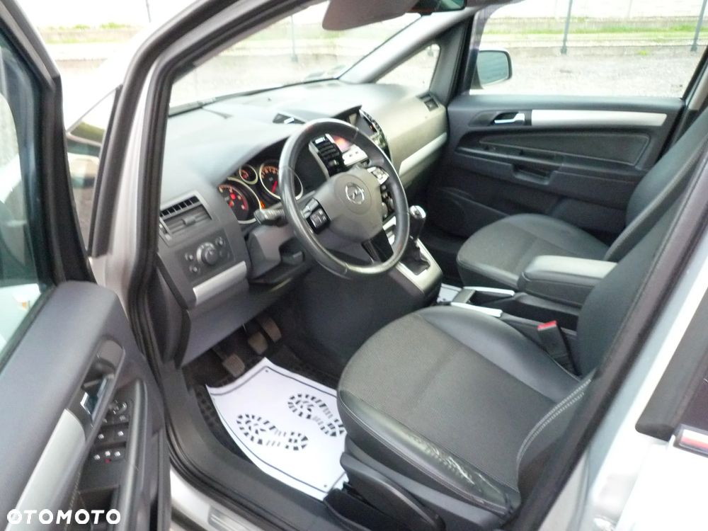 Opel Zafira 1.7 CDTI Cosmo - 17