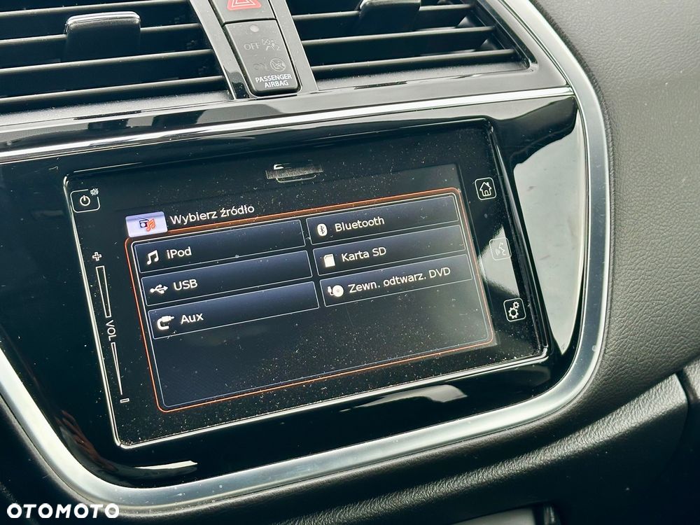 Suzuki SX4 S-Cross 1.0 T Premium - 23