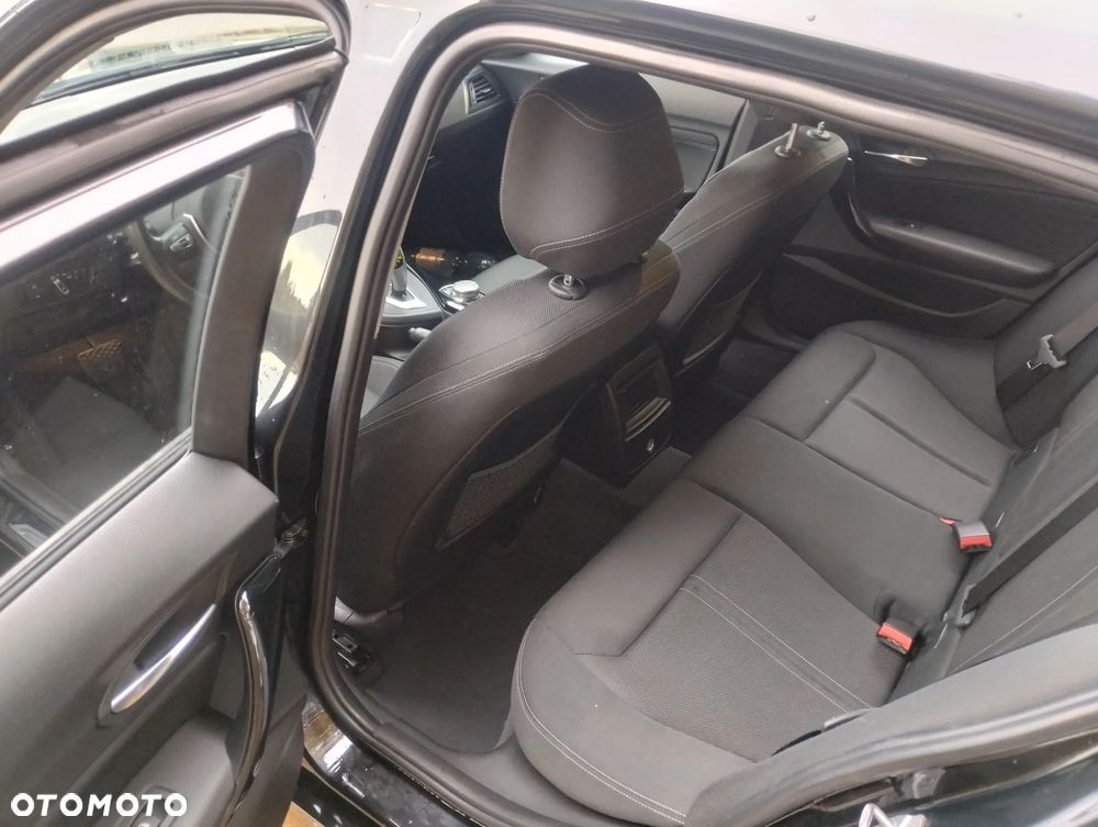 BMW Seria 1 118i - 15