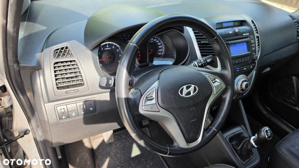 Hyundai ix20 1.4 blue Comfort - 15