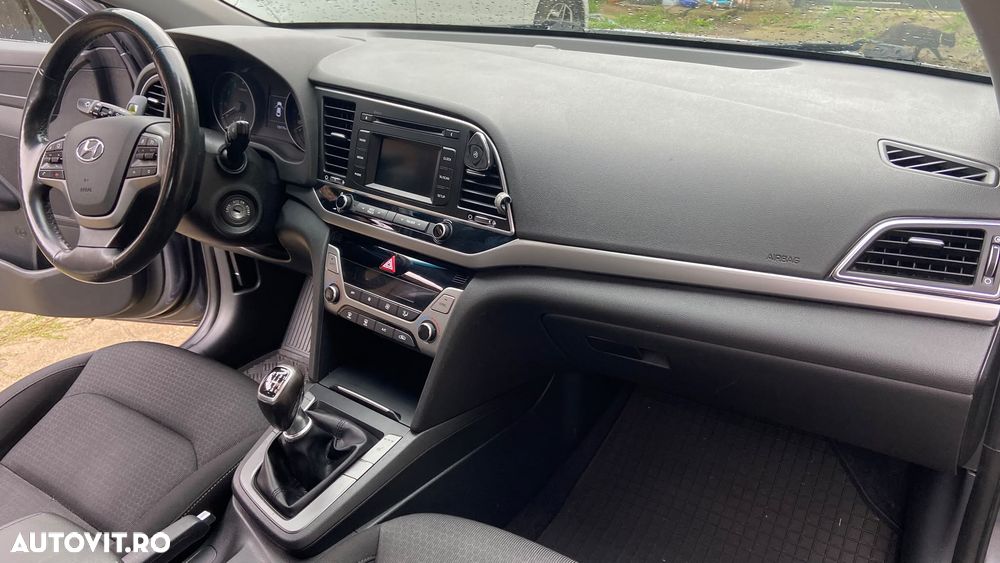 Hyundai Elantra 1.6 MPi Highway - 8