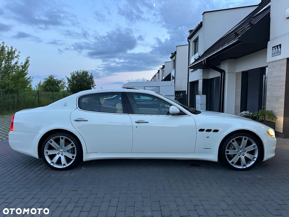 Maserati Quattroporte S - 11