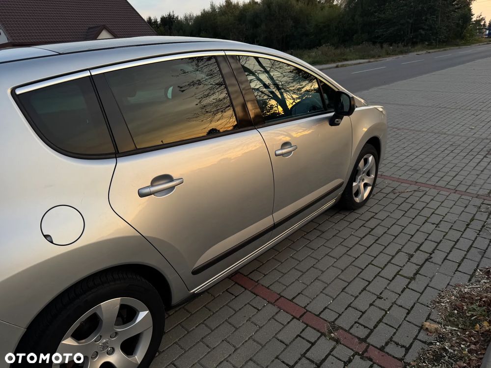 Peugeot 3008 2.0 HDi Allure - 10