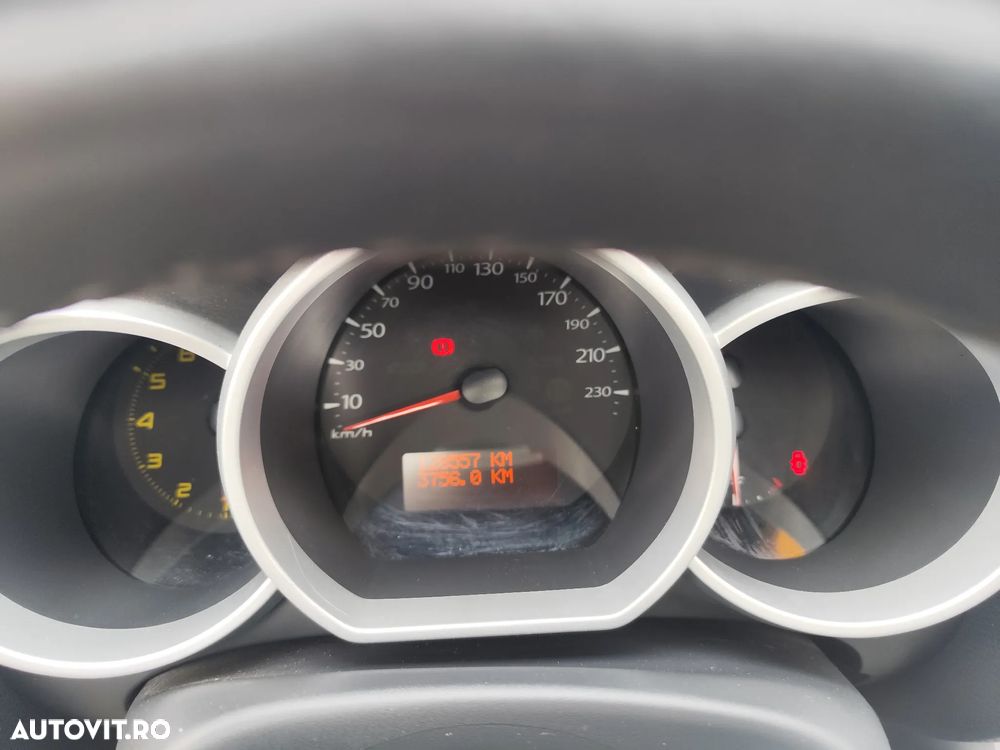 Renault Wind - 8