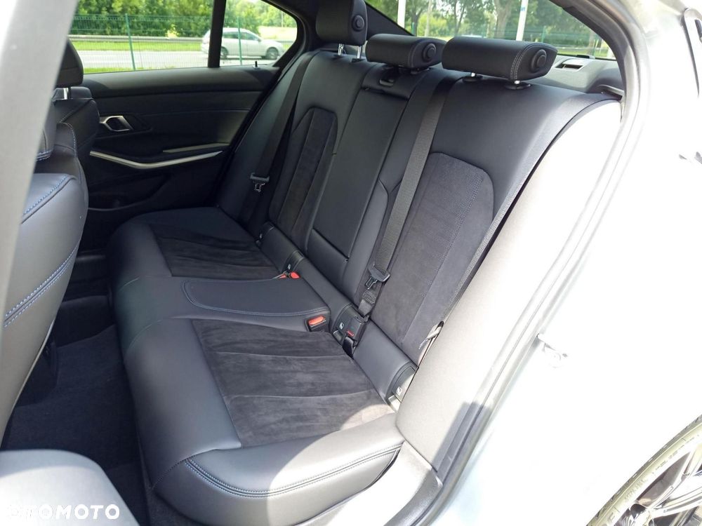 BMW Seria 3 - 21
