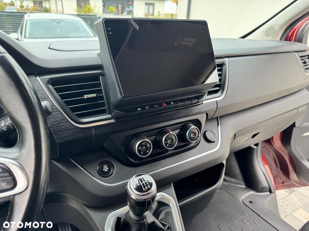 Renault Trafic - 19