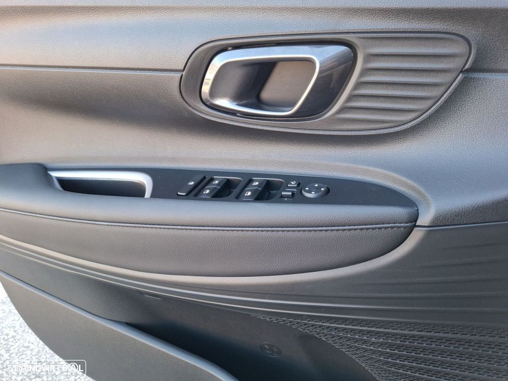 Hyundai Bayon 1.0 T-GDI Premium DCT - 17