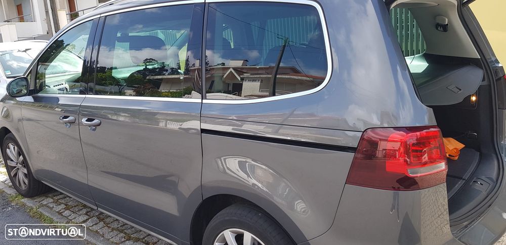 VW Sharan 2.0 TDI Blue Highline DSG - 4