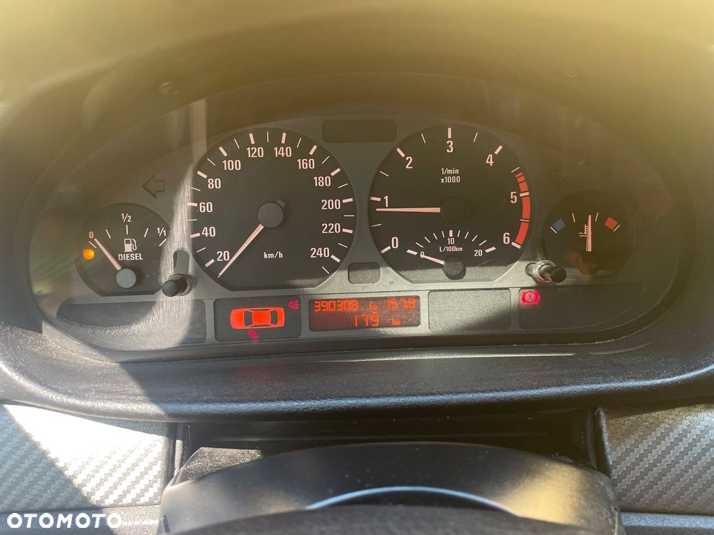 BMW Seria 3 320d - 17