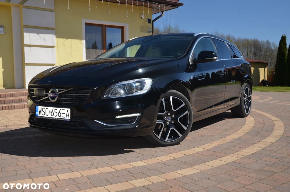 Volvo V60 B4 D Geartronic RDesign - 2