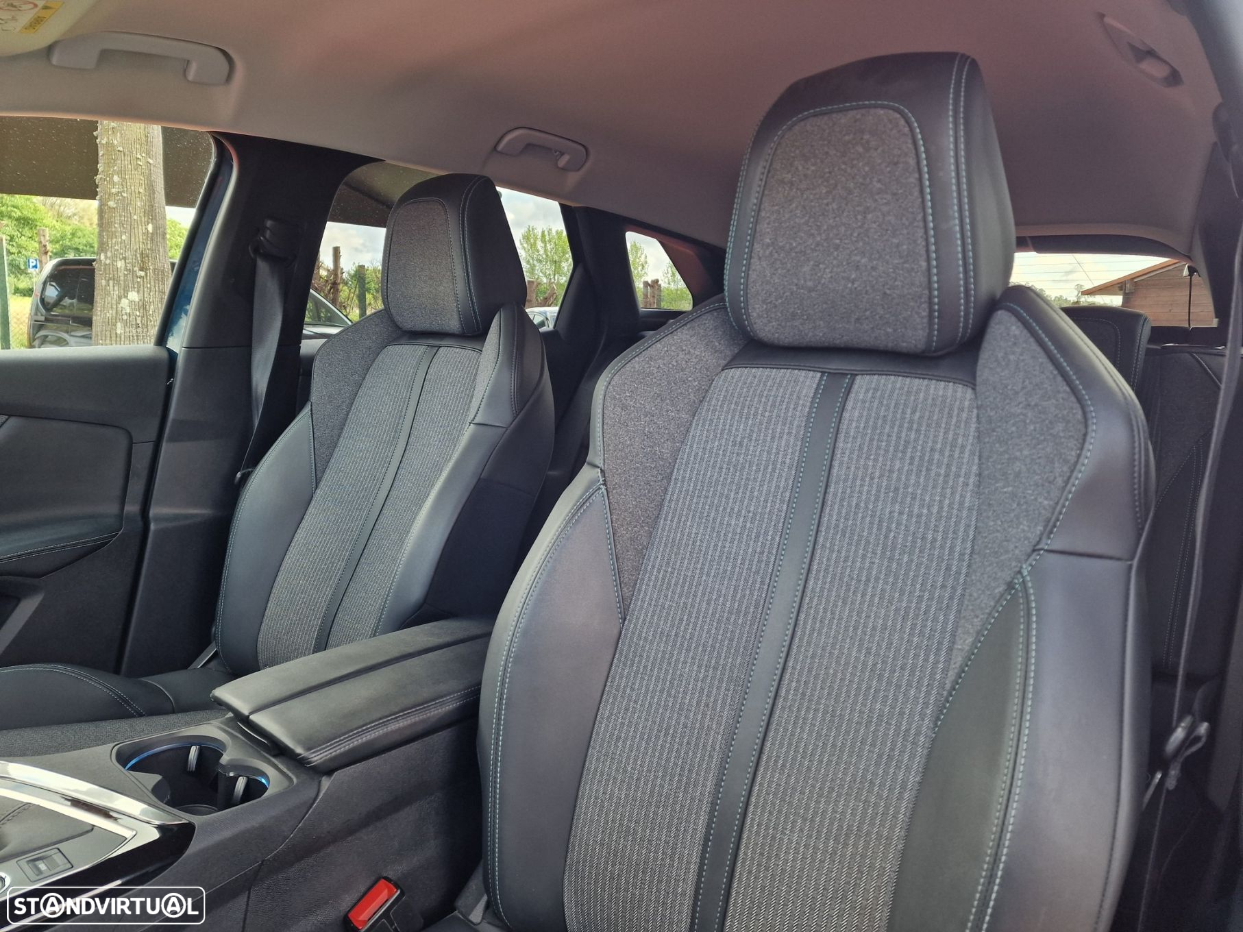 Peugeot 3008 1.2 PureTech Allure - 11