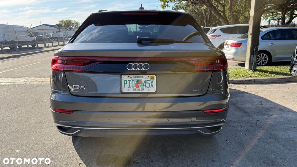 Audi Q8 55 TFSI quattro tiptronic - 7