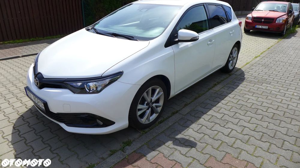 Toyota Auris 1.2 Turbo Multidrive S Executive - 1