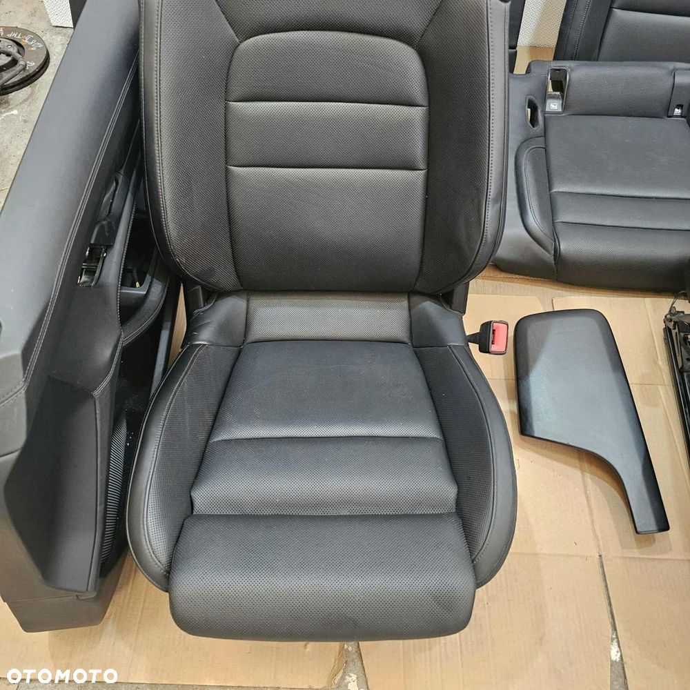 porsche taycan 9j1 fotele siedzenie kanapa wnętrze boczki podłokietnik - 5