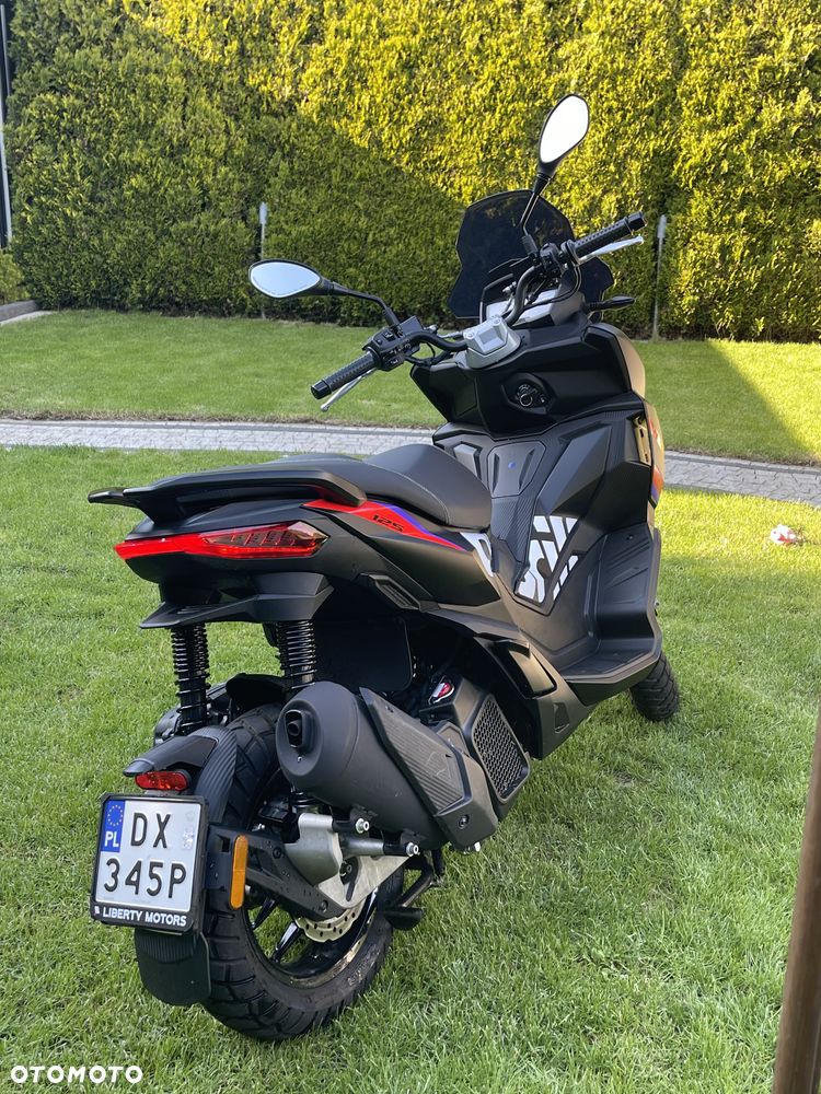 Aprilia SR - 15