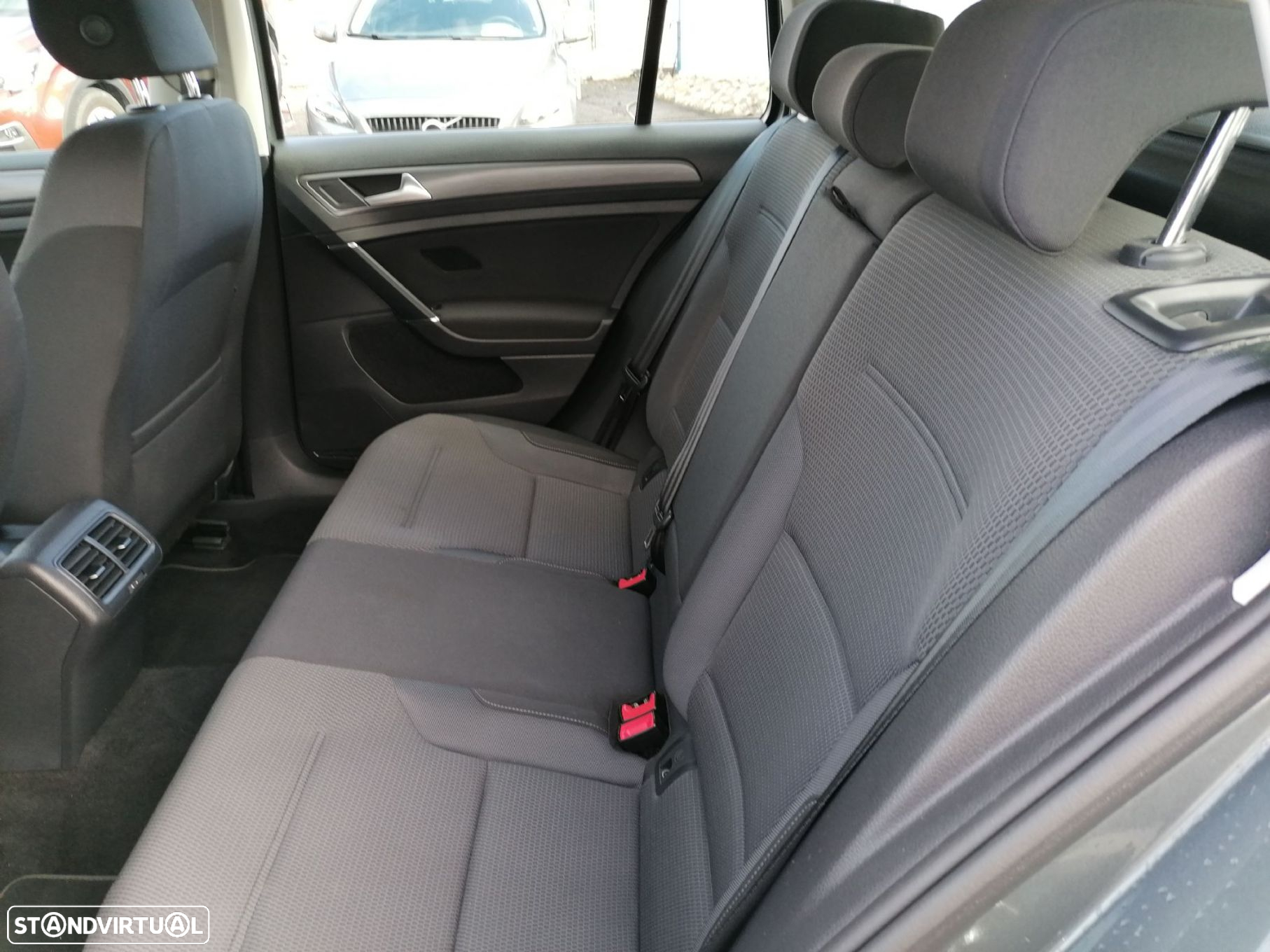 VW Golf Variant 1.0 TSI Confortline - 19