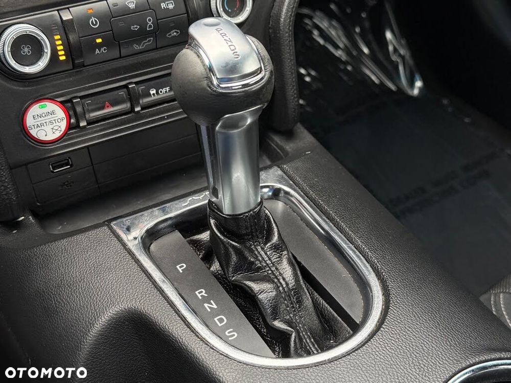 Ford Mustang 3.7 V6 Premium - 25