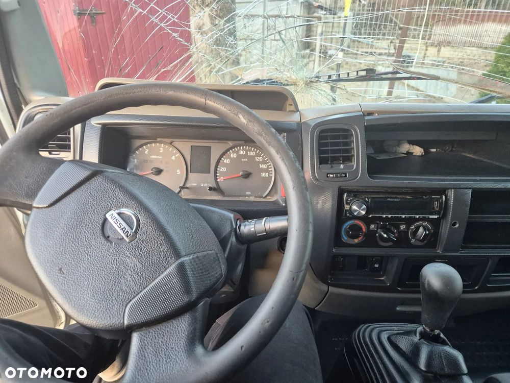 Nissan Cabstar - 9