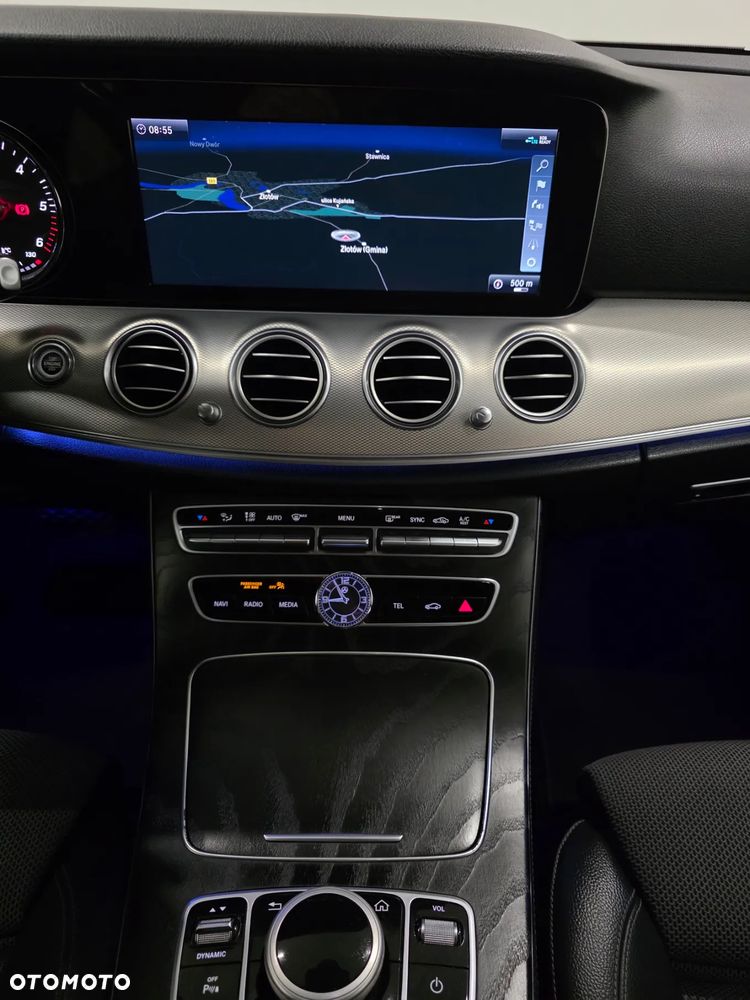 Mercedes-Benz Klasa E 220 d 9G-TRONIC AMG Line - 10