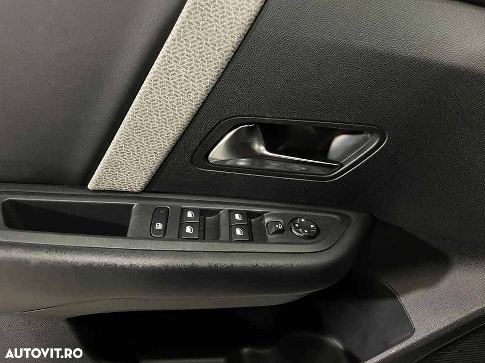 Citroën C4 BlueHDi 130 Stop&Start EAT8 FEEL PACK - 23
