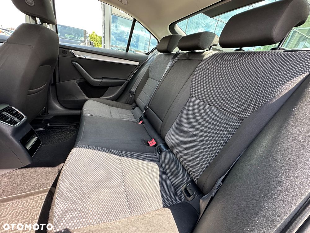 Skoda Octavia 1.6 TDI Active - 6