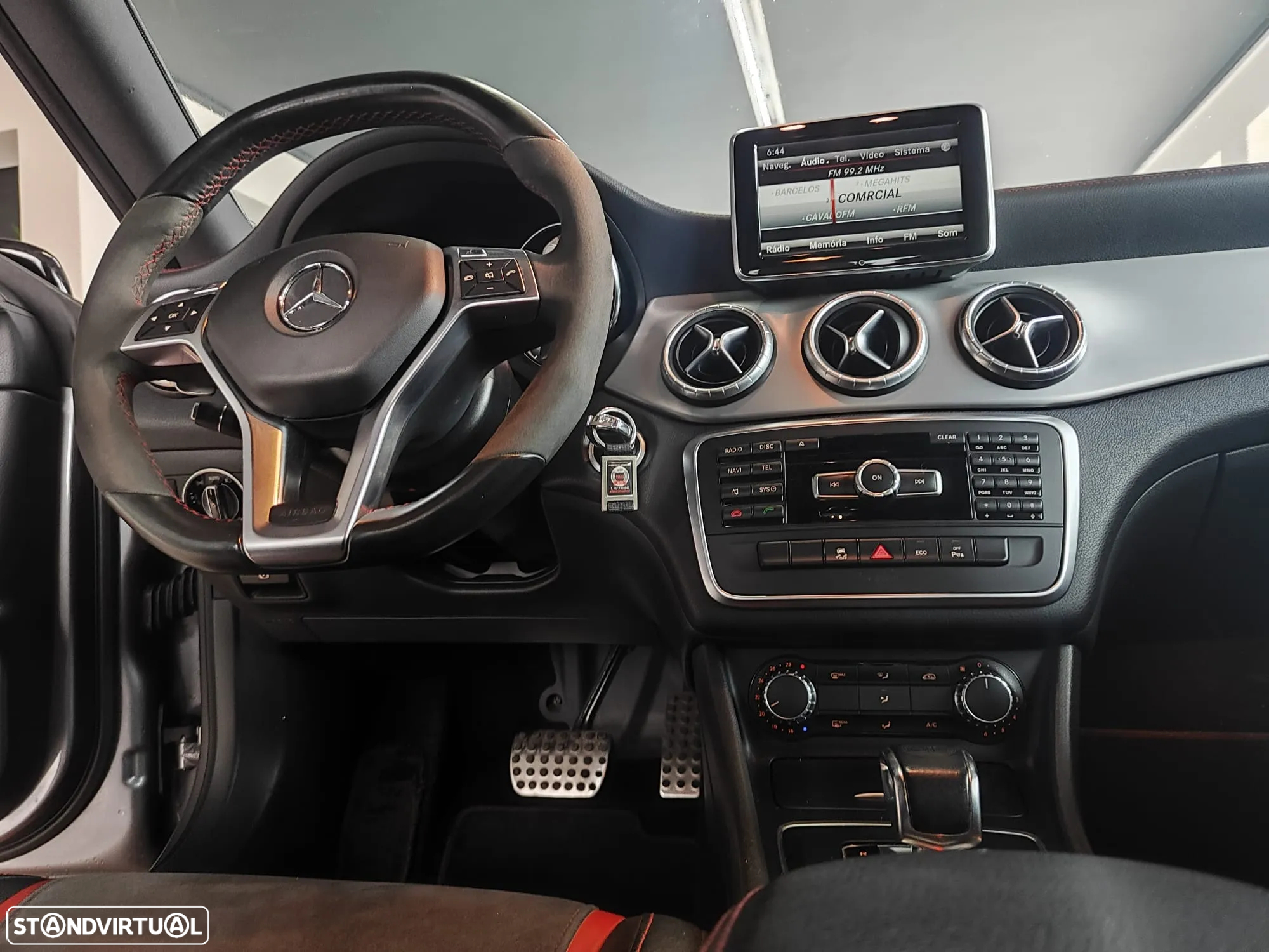 Mercedes-Benz CLA 45 AMG 4-Matic - 20