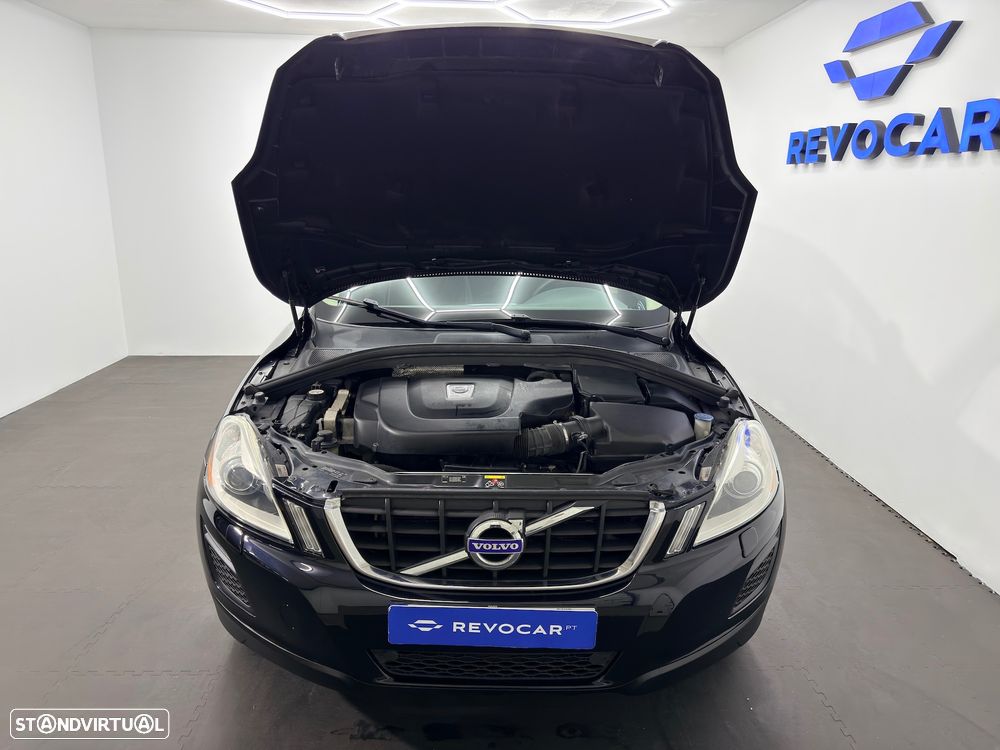 Volvo XC 60 2.0 D4 DRIVe Momentum - 32