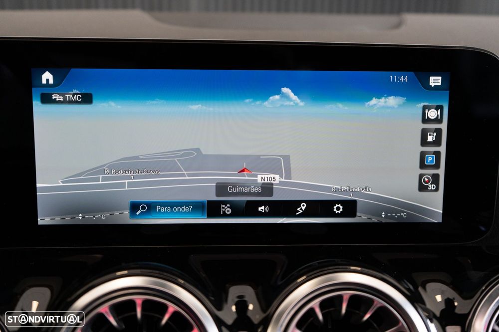 Mercedes-Benz EQA 250+ AMG Line - 38