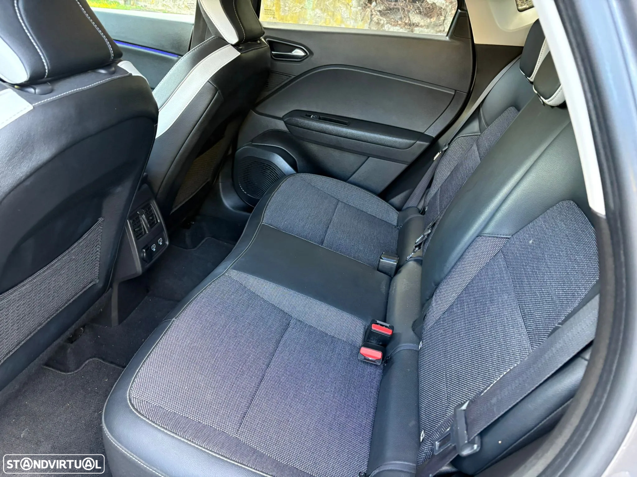 Renault Captur 1.0 TCe Exclusive - 6
