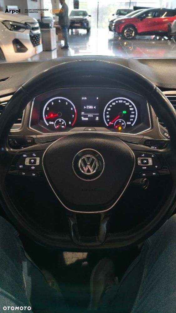 Volkswagen T-Roc - 12